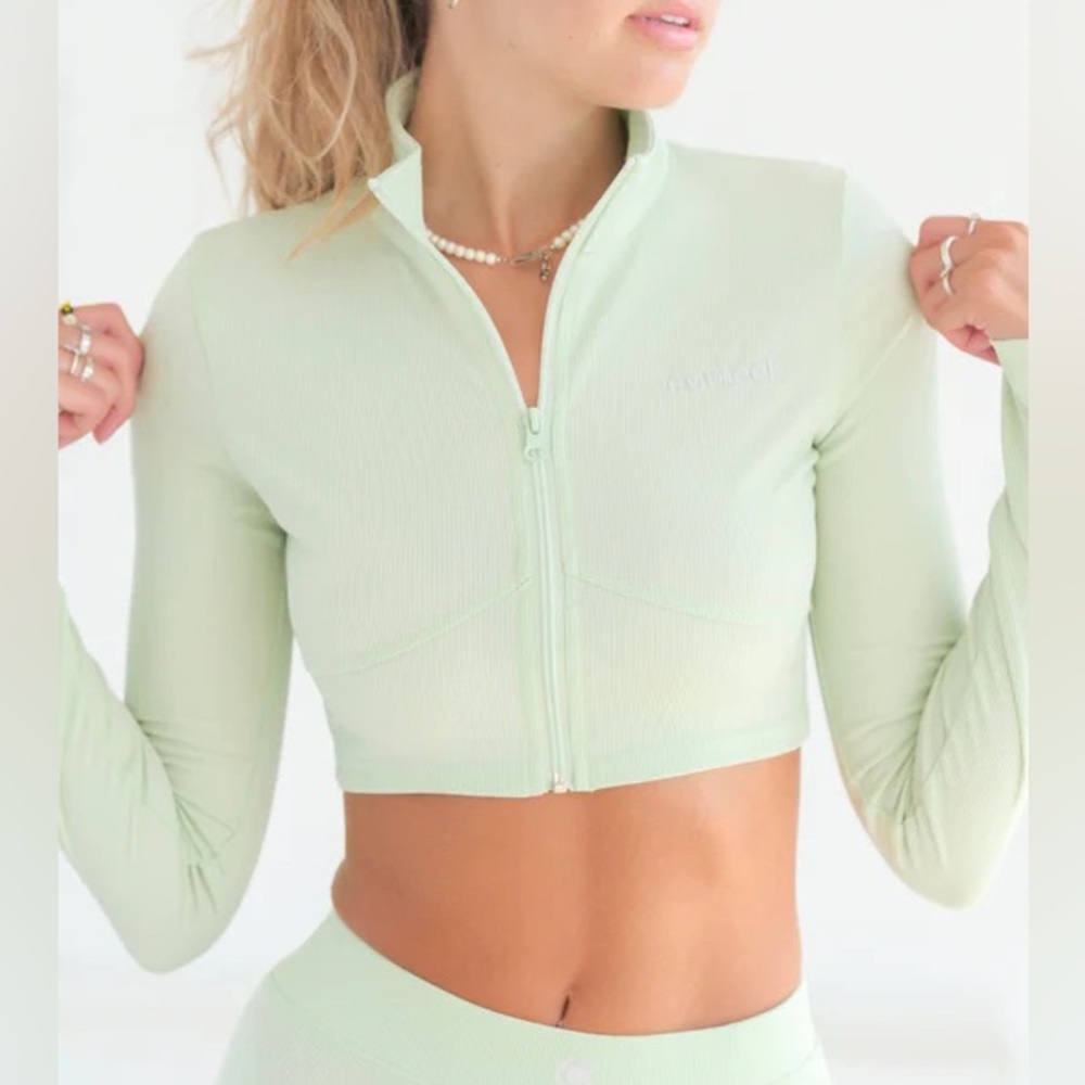 Cameeli Ribbed Zipper Crop Top - Mint Green